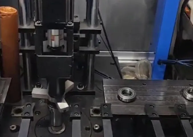 Vibration and noise testing of bearings