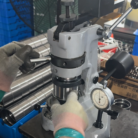 rolling bearing material and heat treatment requirements